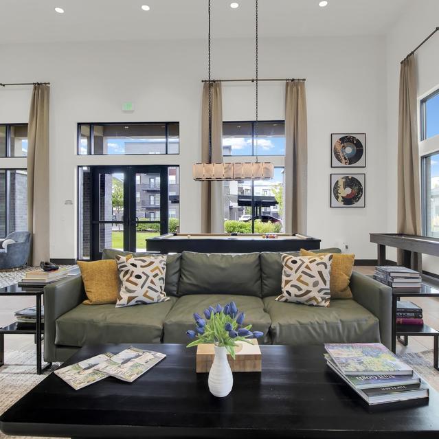 Ember Peaks at American Fork - Large Living Room with View Outside