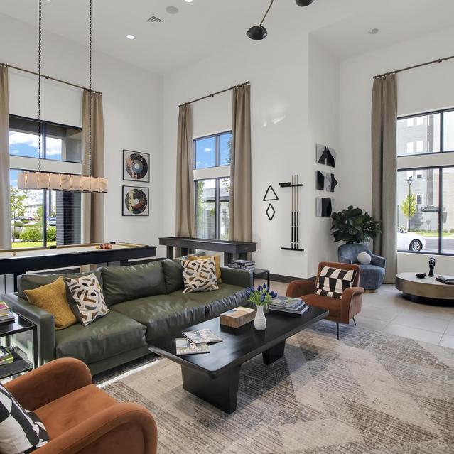 Ember Peaks at American Fork - Living Room with View Outside